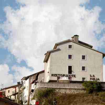 La Pieja Hotel Exterior