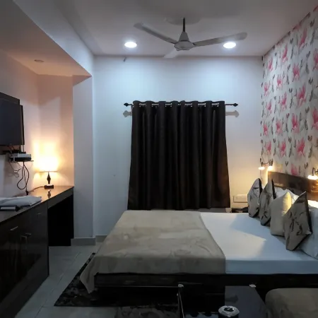 Kanha Inn
