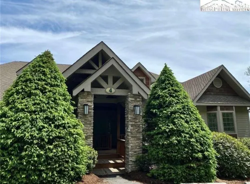 Amazing Sugar Mtn condo with long range layered Mountain View’s.<br>