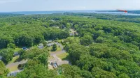 Expansive Beautiful Ranch with Pool and hot tub. Close to Beach Sleeps 20+