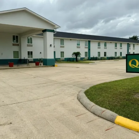 Super 8 by Wyndham Sulphur Lake Charles