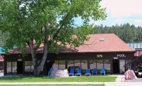Chief Motel Hotels in Custer