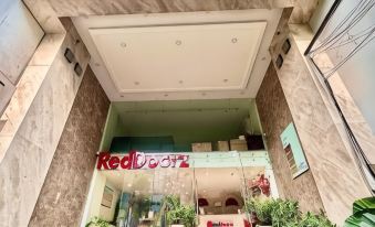 The Jade Hotel Near Tan Son Nhat Airport