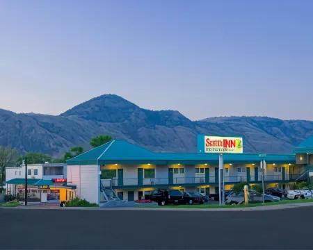 Scott's Inn & Suites Hôtels à : Kamloops