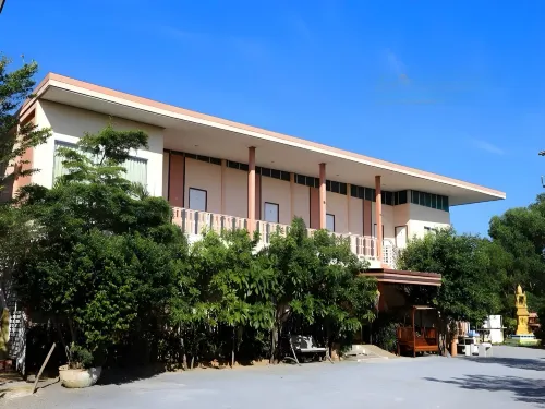 Siriburi Resort فنادق في كانوم