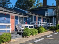 Ocean View Terrace Hotels in Hampton Bays
