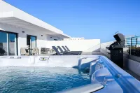 Aqua Apartments Bellamar, Marbella - Meerblick