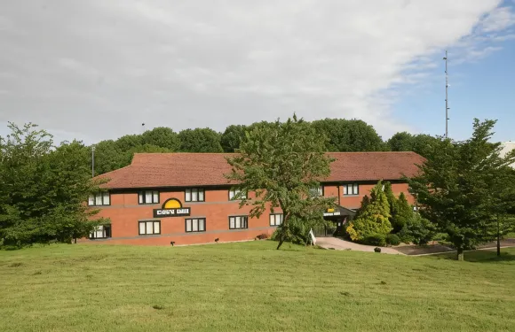 梅姆伯雷M4温德姆戴斯酒店