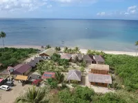 Footprints Beach Resort