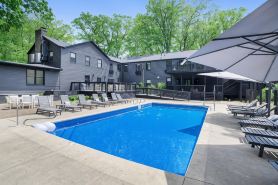 The Neighborhood Hotel Grand Beach