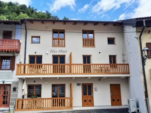 Apartments Hlapi with Spa Hotels in Tolmin