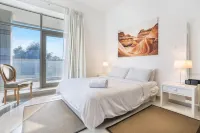 Bnbme | the Medalist | 1 Bdr Hotels in Dubai Sports City