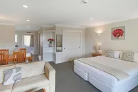 Kerikeri Park Lodge - โมเทล