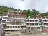 Dunn Perk Manor Hotels in Barog