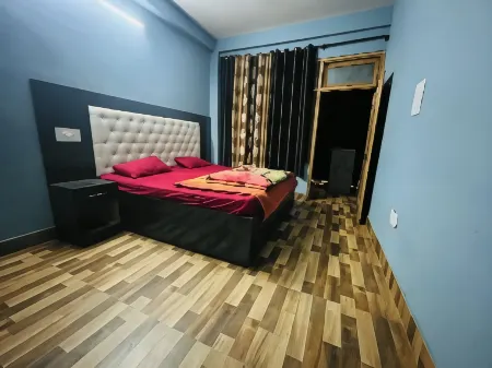 Shanti Cafe & Hostels