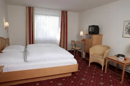 Klindworths Gasthof Отели в г. Харзефельд