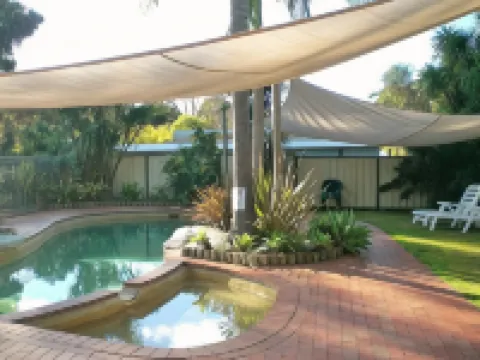 マラクータズ シェイディ ガリー キャラバン パーク オーボストのホテル