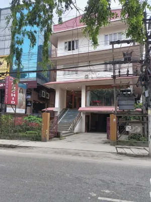 Hotel Orchid Hotels near Phoneix