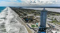 Direct beach front