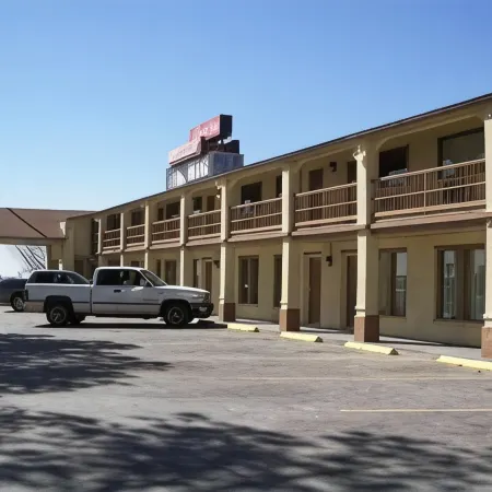 Quest Inn Отели в г. Вэзерфорд