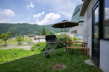 Iroha Nozawa Отели рядом с достопримечательностью «Nozawa Onsen Karasawa Ski Center»