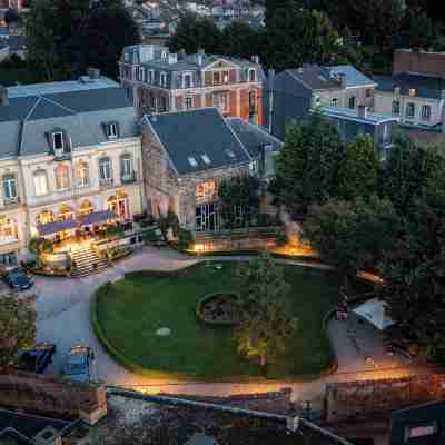 Hôtel la Villa des Fleurs - Spa Hotel Exterior