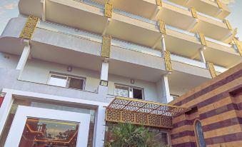 Mamlouk Pyramids Hotel