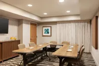 Staybridge Suites Fort Wayne Hôtels à : Fort Wayne