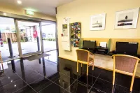 Airport Ascot Motel Hotels in Cannon Hill