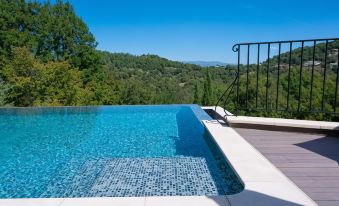 Le Mas de la Verrerie