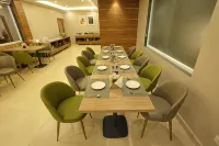 Hotel Sharda Residency - breakfast