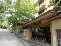 Miyajima Hotel Makoto - Mountain view
