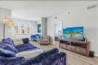 Stunning Condo 15 minutes from Ft. Myers & Sanibel beach