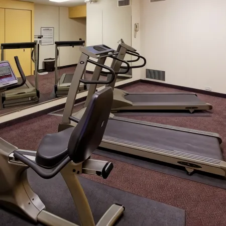 Holiday Inn Express & Suites SAN ANTONIO RIVERCENTER AREA by IHG