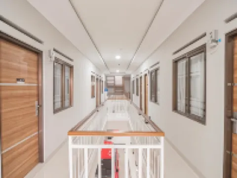 RedDoorz Syariah @ Boemi Guesthouse Tasikmalaya Hotels in Cihideung