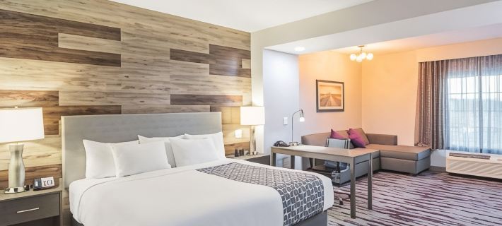 La Quinta Inn & Suites by Wyndham Dallas - Wylie Ξενοδοχεία στην πόλη Collin County