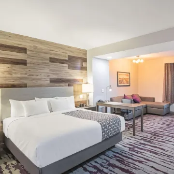 La Quinta Inn & Suites by Wyndham Dallas - Wylie