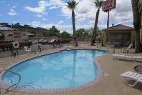America's Best Inn & Suites Saint George فنادق في واشنطن