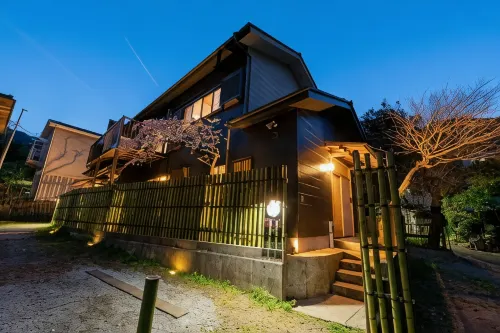 Temari Hotels in Hakone