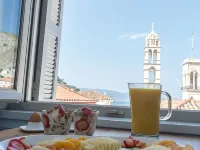 دوسكوس جيست هاوس فنادق في هيدرا