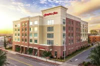 Hampton Inn Wilmington Downtown Hotels near One Tree Hill: TRIC