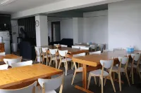 Chalet Jindabyne - breakfast