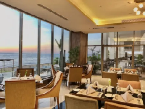 Waves Hotel Hotels in Umluj