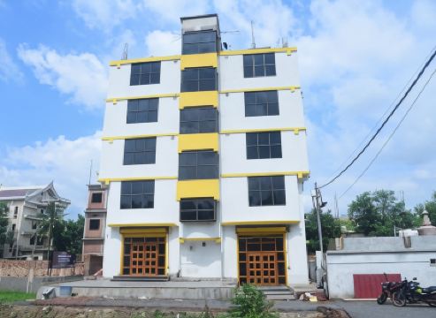 Hotel Gridhakuta International