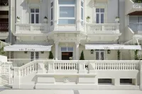 Hotel Boutique Villa Favorita - Airport Shuttle