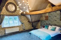 Old Fleece Apartments Hotels in Nailsworth