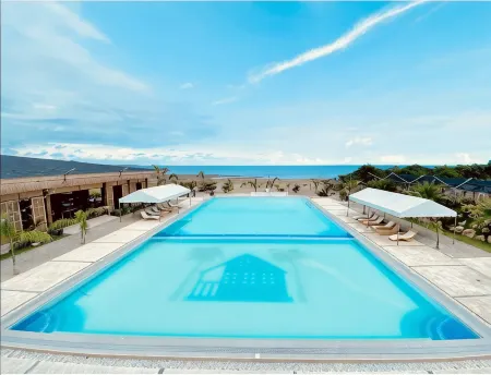 LaSersita Casitas and Water Spa Beach Resort by Cocotel