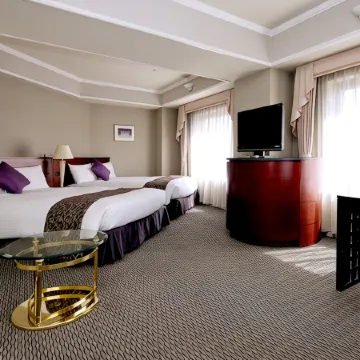 Kurashiki Royal Art Hotel Отели рядом с достопримечательностью «Кодзима»