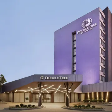 DoubleTree by Hilton Hotel Toronto Airport West Hotels in 