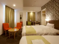 Hotel Crystal Plaza Hotel a Naka